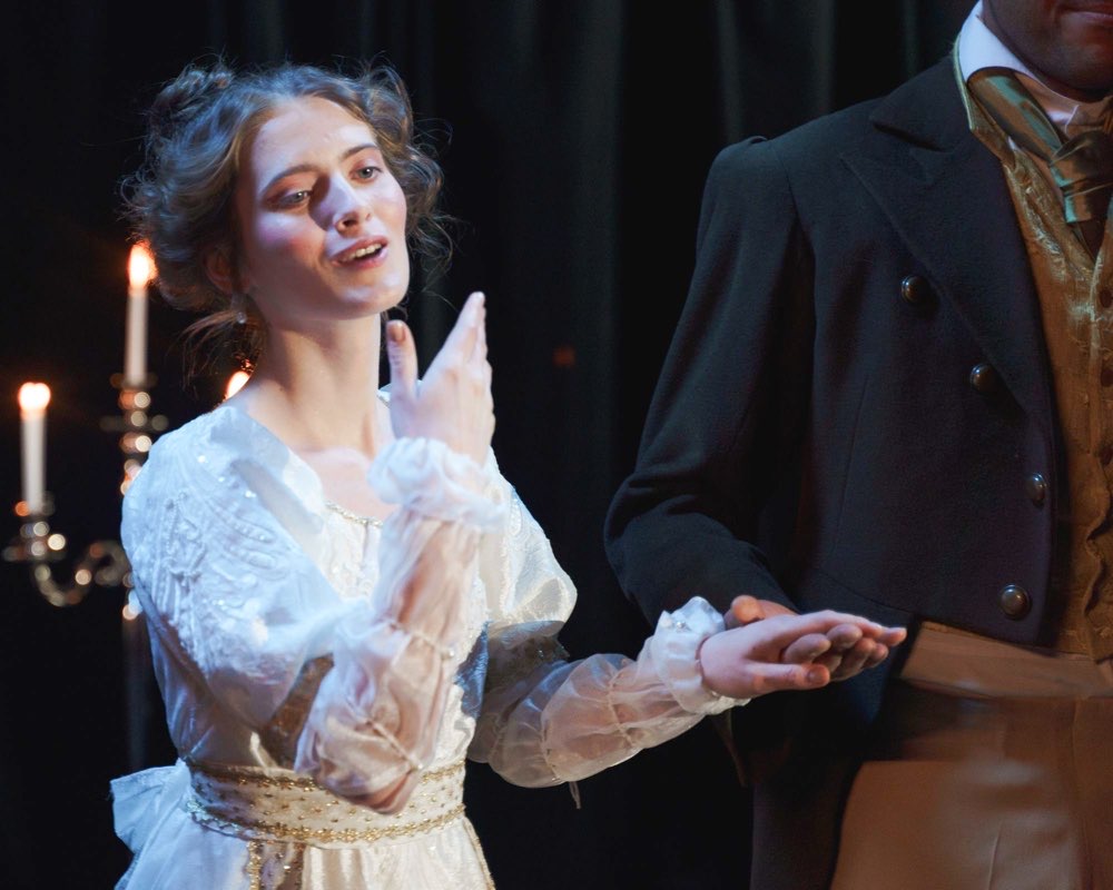 is dallas worth visiting as a tourist? Yes. Visit fair park theatre to see acclaimed theater and orchestral performances.