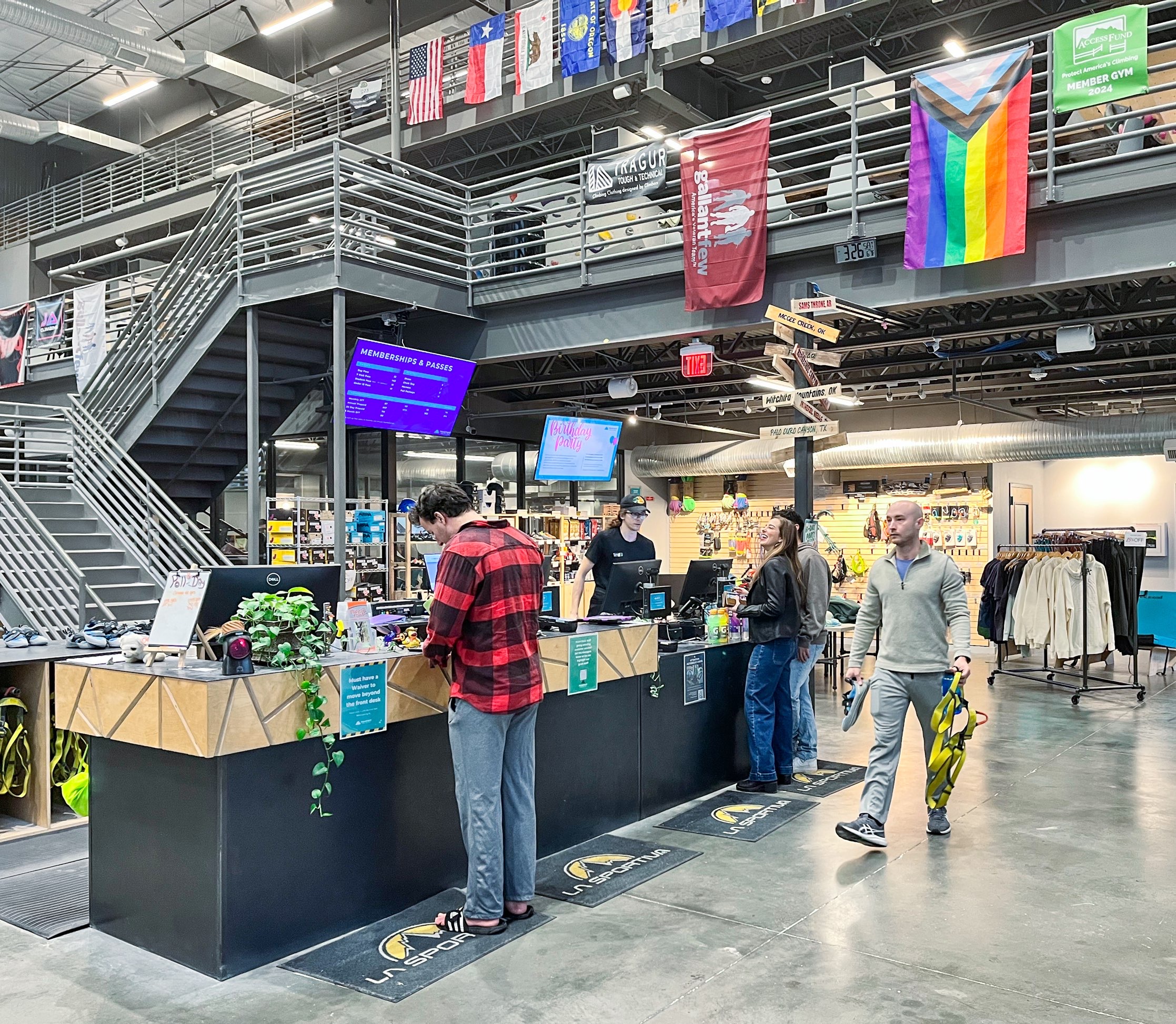 Dallas Rock Climbing Gym