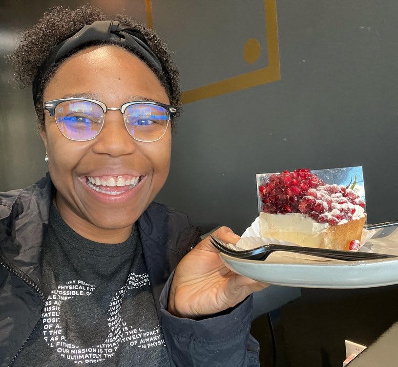dessert cafes near me