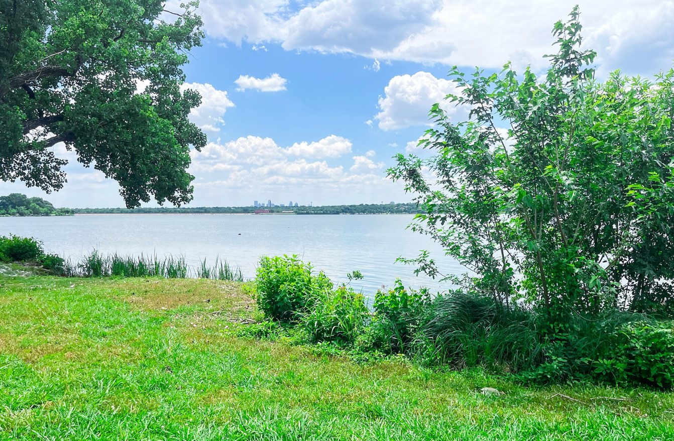 White rock lake trail