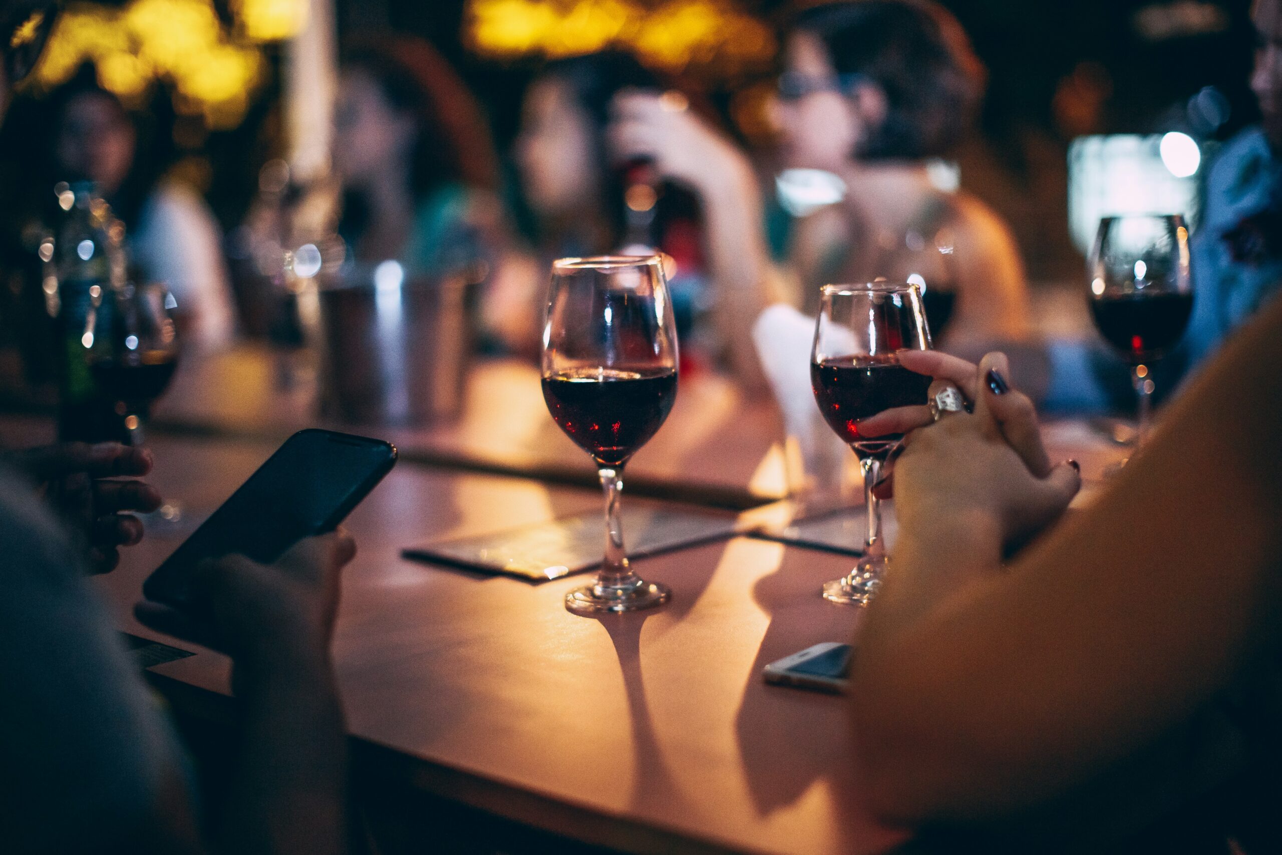 Evening drinks at a restaurant and music venue in Deep Ellum, part of Dallas nightlife and free things to do in Dallas at night.